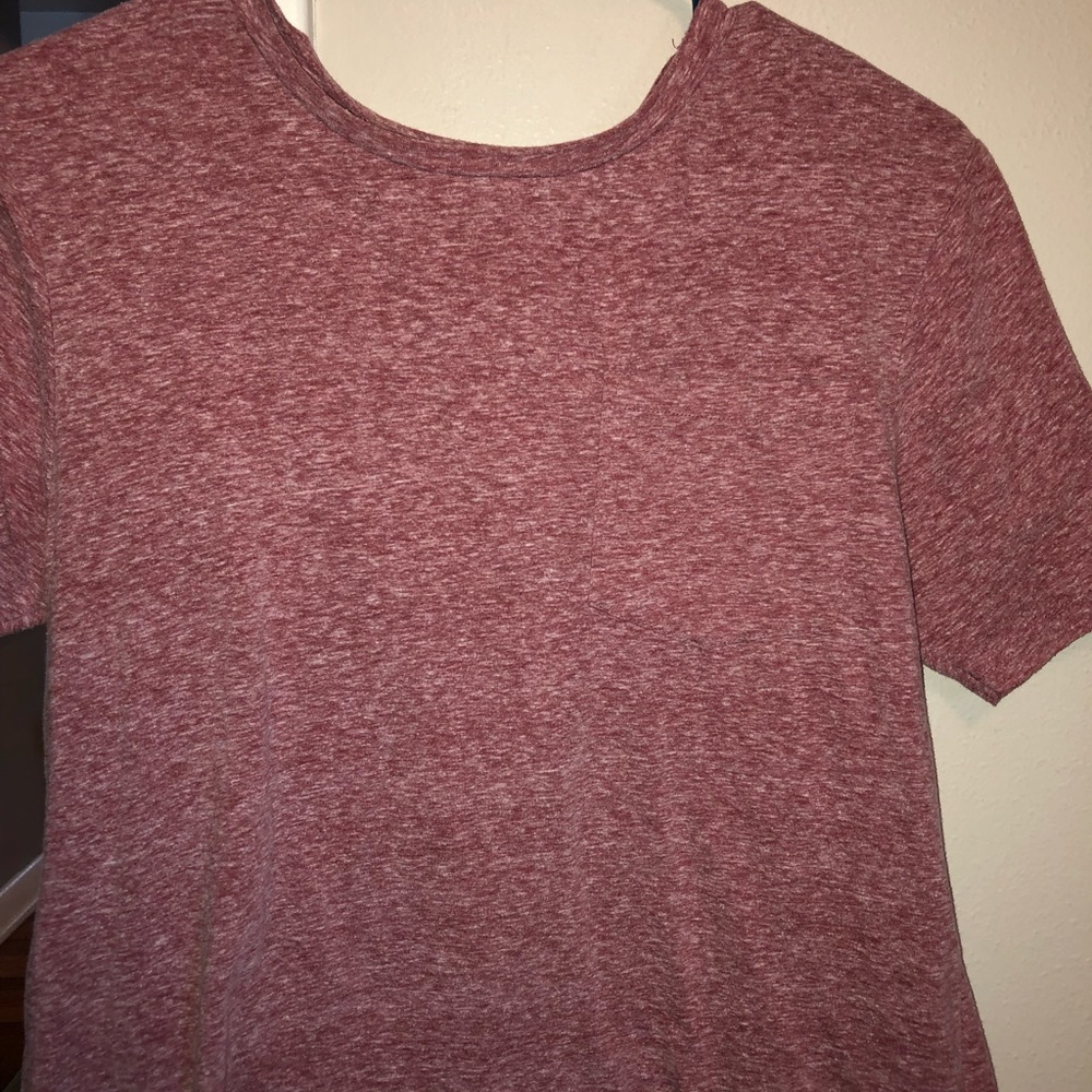 Women’s Rue 21 basic T-shirt